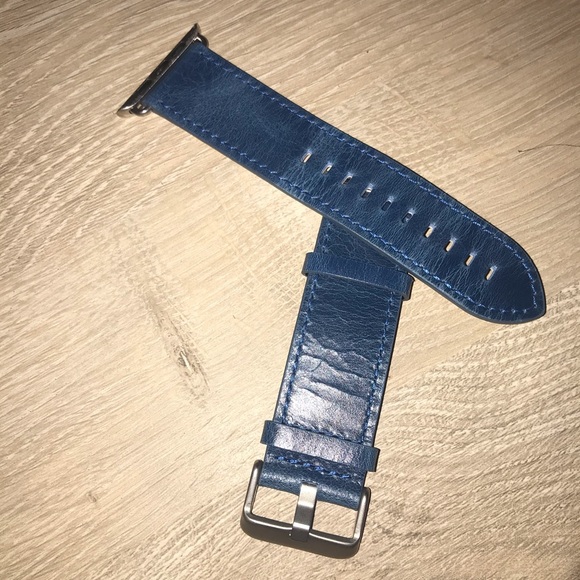 ✨Genuine Blue Leather Apple Watch Band 42MM✨ - Picture 8 of 8